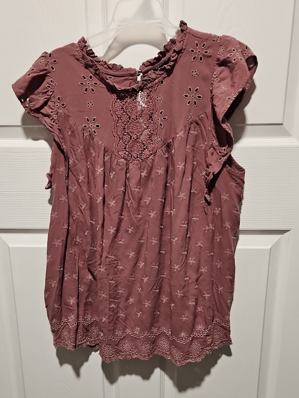 torrid Mauve Eyelet Crochet Yoke Flutter Sleeve Top